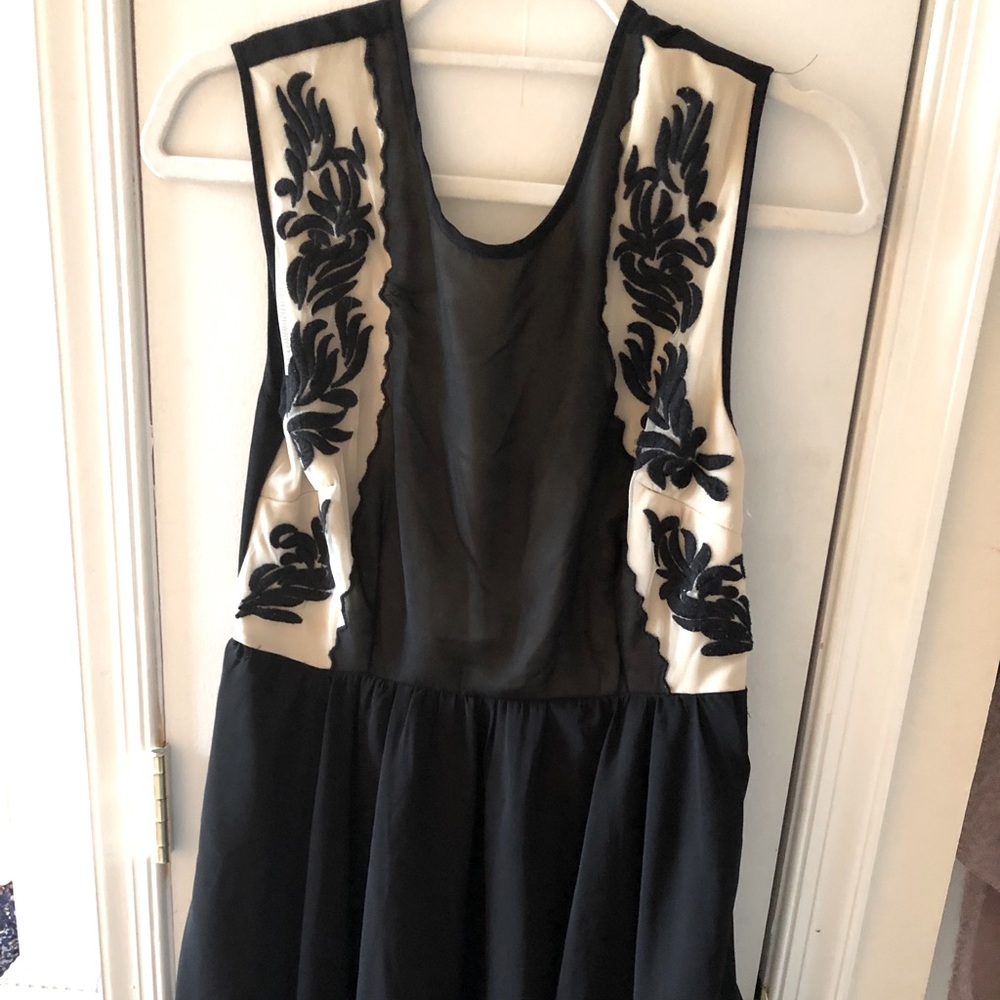 Flowy Low Back Dress!